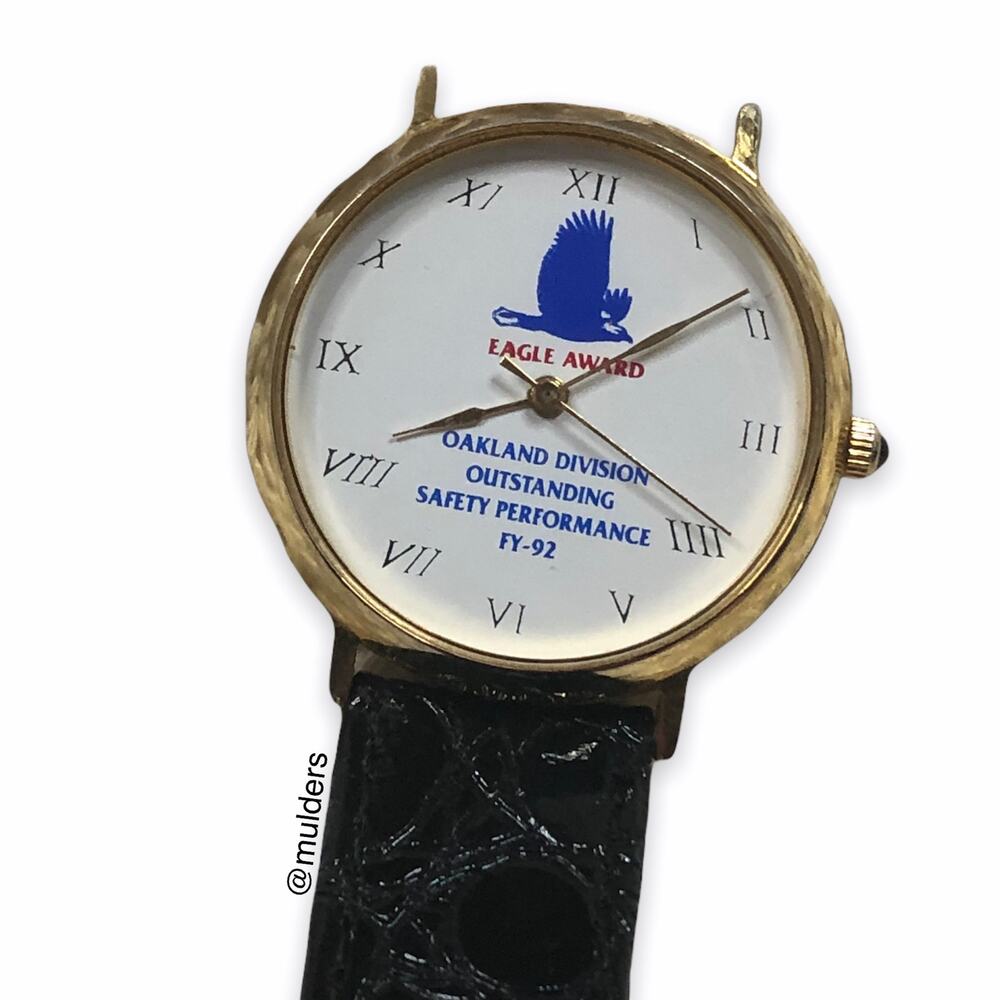 Vintage Eagle Award Oakland Division Wrist Watch